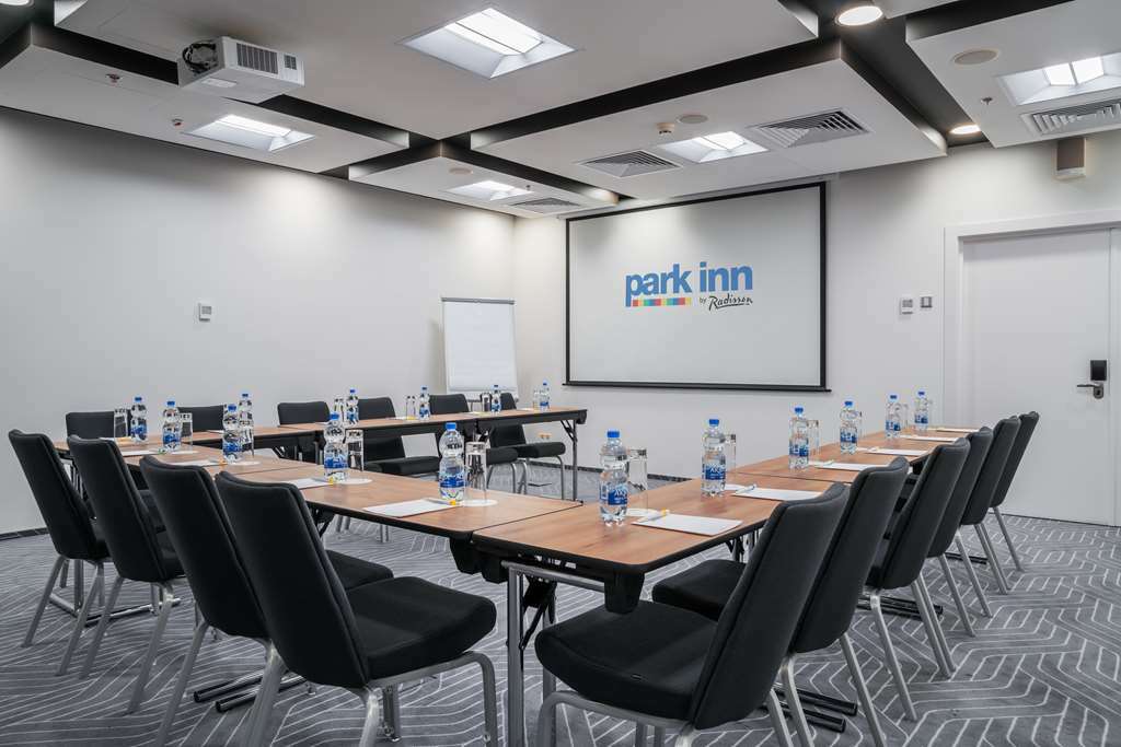 Park Inn By Radisson Kyiv Troyitska Facilities photo