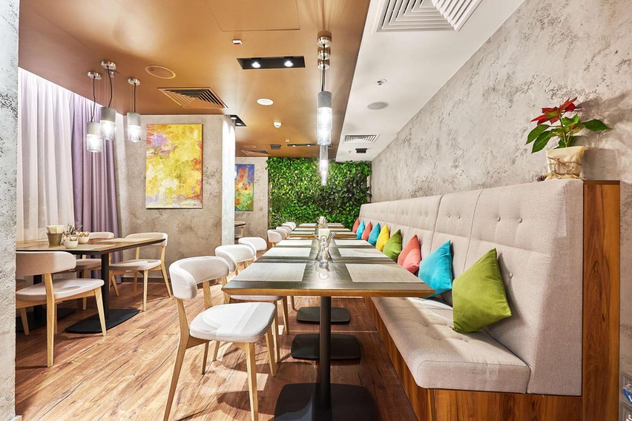 Park Inn By Radisson Kyiv Troyitska Exterior photo